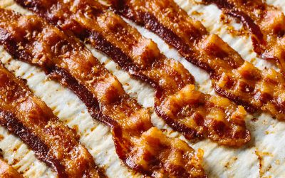 How To Cook Perfect Bacon In The Oven by :Lisa Bryan 